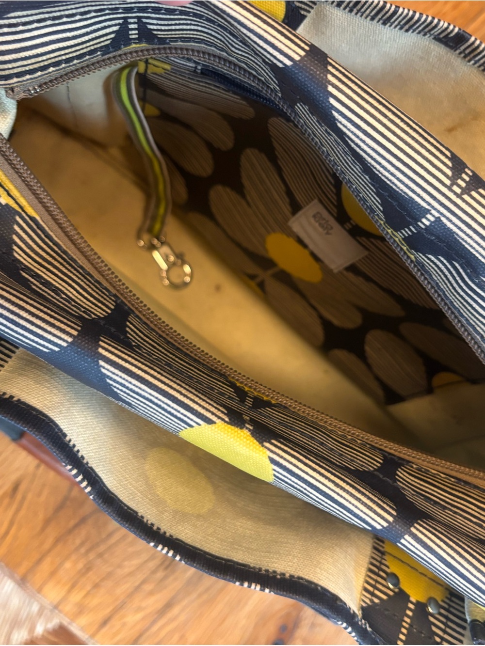 Orla Kiely Zip Messenger Bag / Good Condition - Picture 5 of 7
